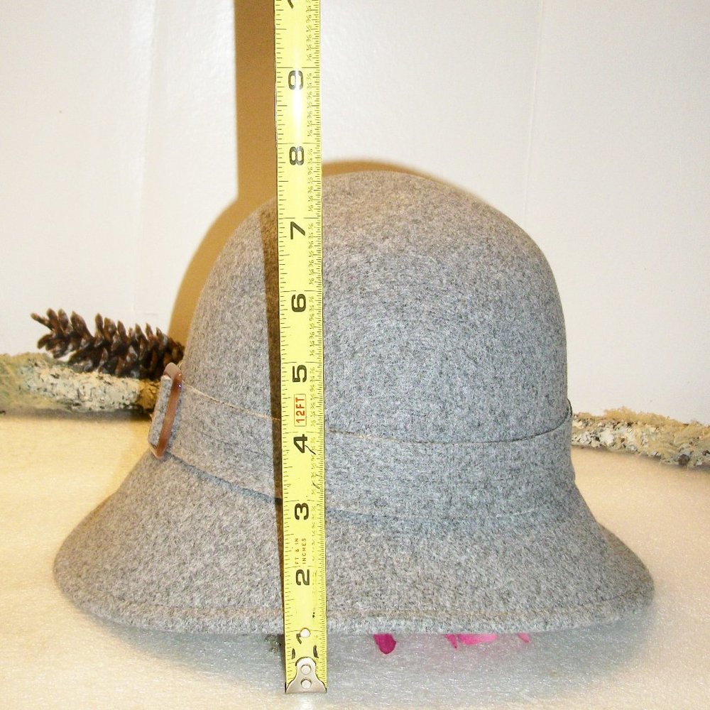 INDIGO SOUL NEW Cloche Bucket Hat Gray Felt w/ Faux Tortoise Shell Buckle OSFM - Picture 10 of 10